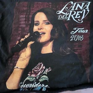 Lana del Rey 2018 tour shirt distressed holes medium